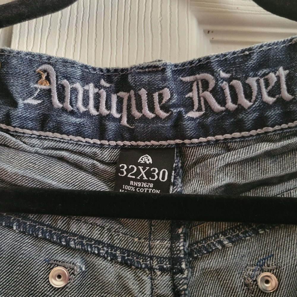 Antique Rivet Jeans - Picture 3 of 4